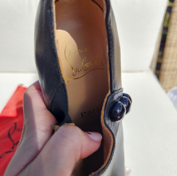 CHRISTIAN LOUBOUTIN 36.5 C'EST MOI BLACK LEATHER BUTTON ANKLE BOOTS - Picture 8 of 13